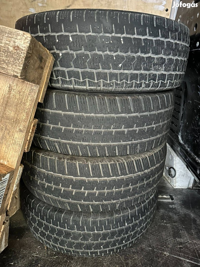 225/65R16C 112/110R Continental téli gumi [4db]